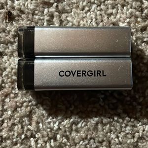 Covergirl Exhibitionist Lipstick Metallic 555 Don’t Tell